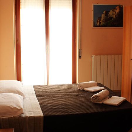 Albergo Italia Lavello Bagian luar foto