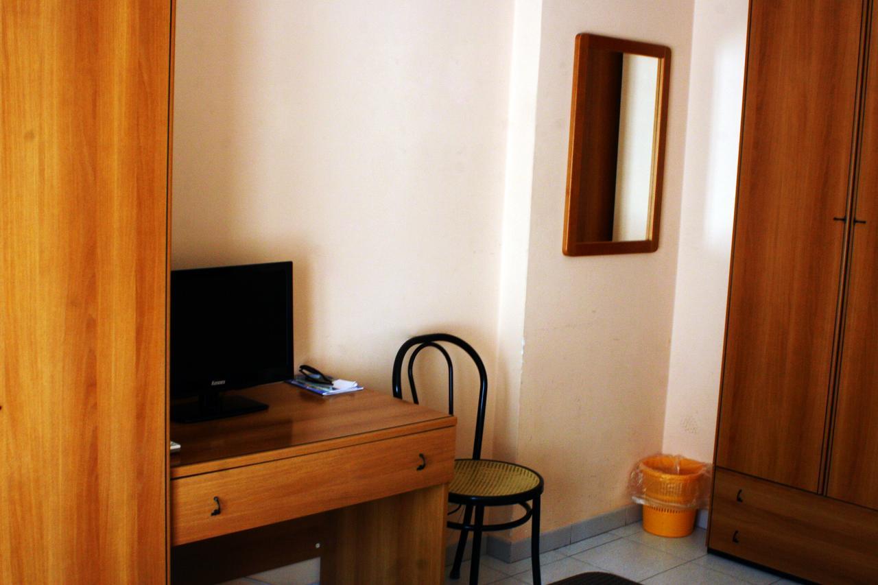 Albergo Italia Lavello Bagian luar foto