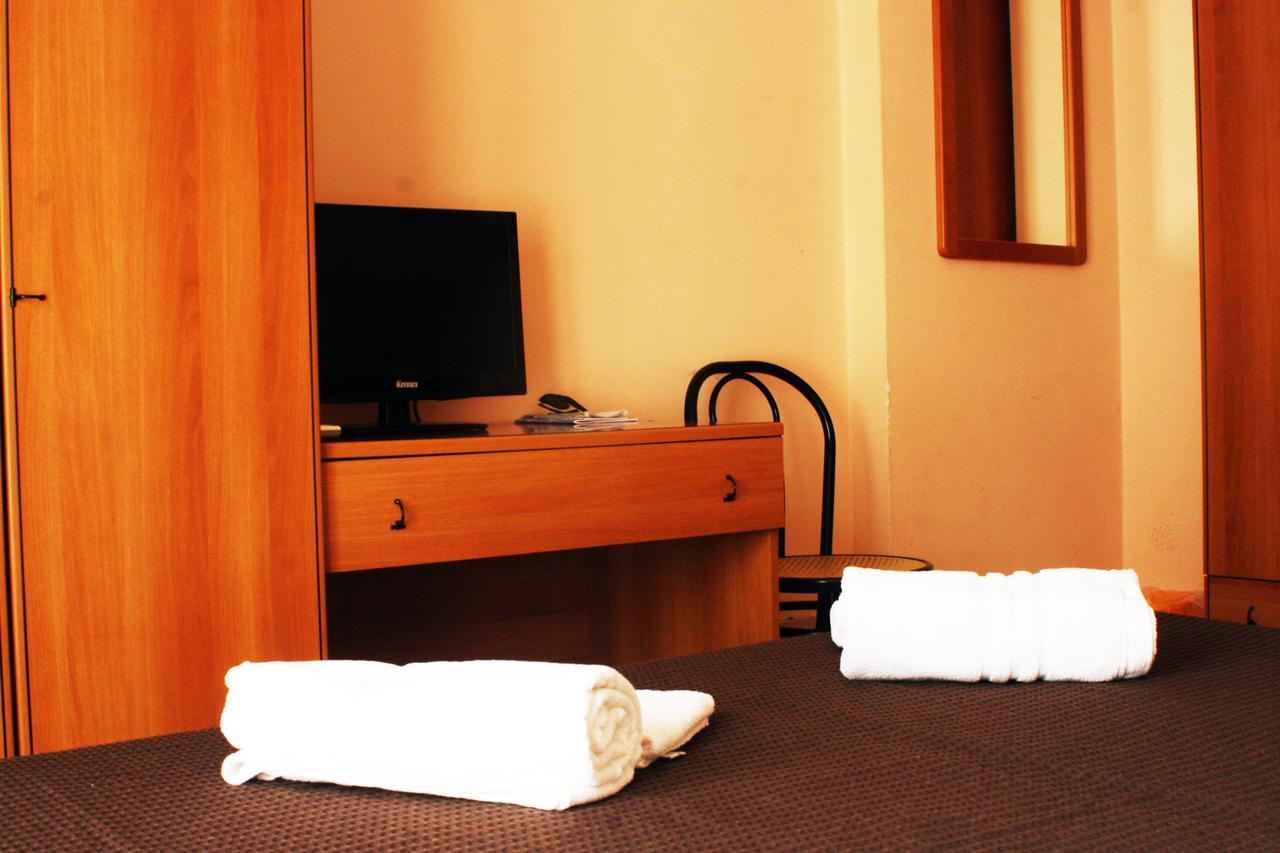 Albergo Italia Lavello Bagian luar foto