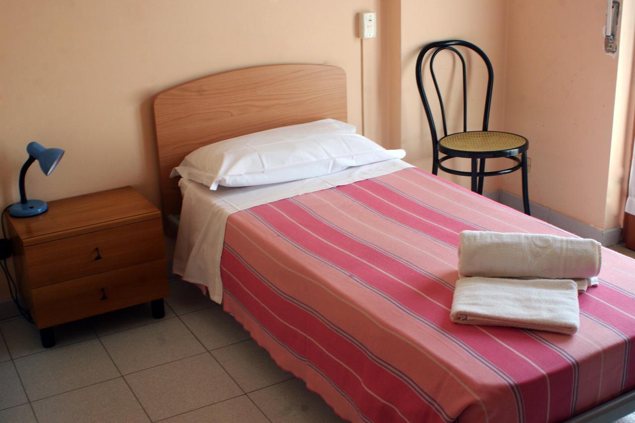 Albergo Italia Lavello Bagian luar foto